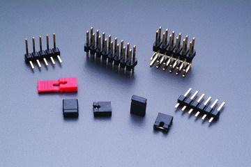 如何挑選板對板連接器
